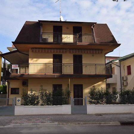 Apartments In Lignano Sabbiadoro 39726 Экстерьер фото