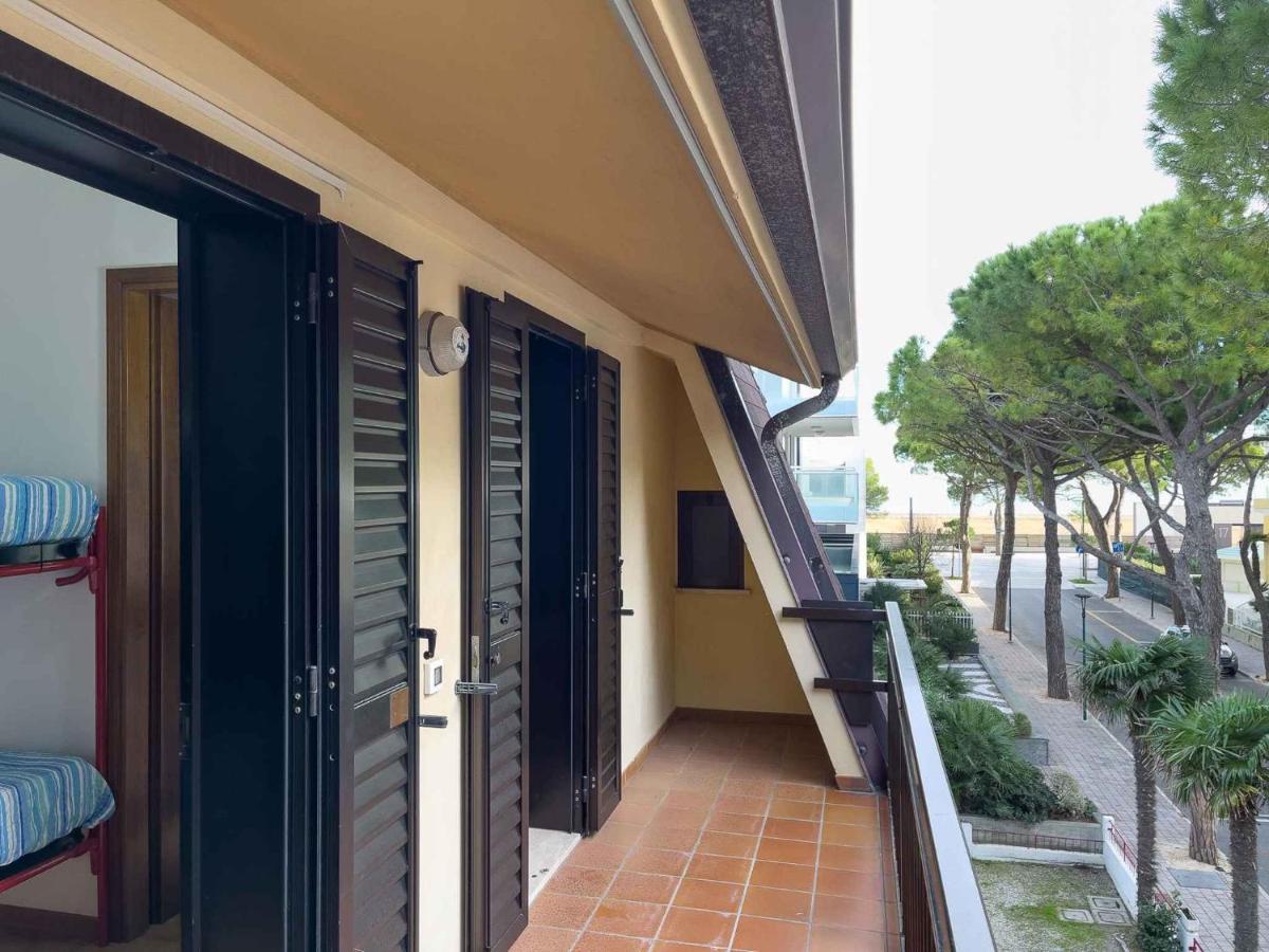 Apartments In Lignano Sabbiadoro 39726 Экстерьер фото